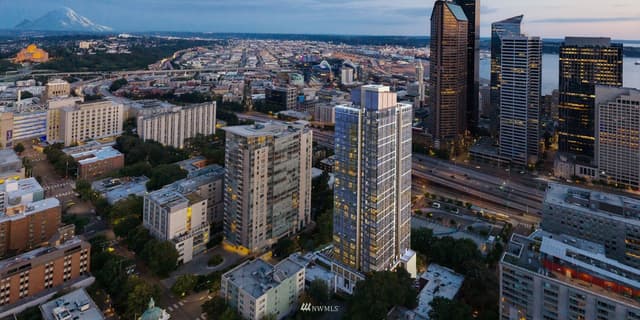 Property photo for 800 Columbia Street #908, Seattle