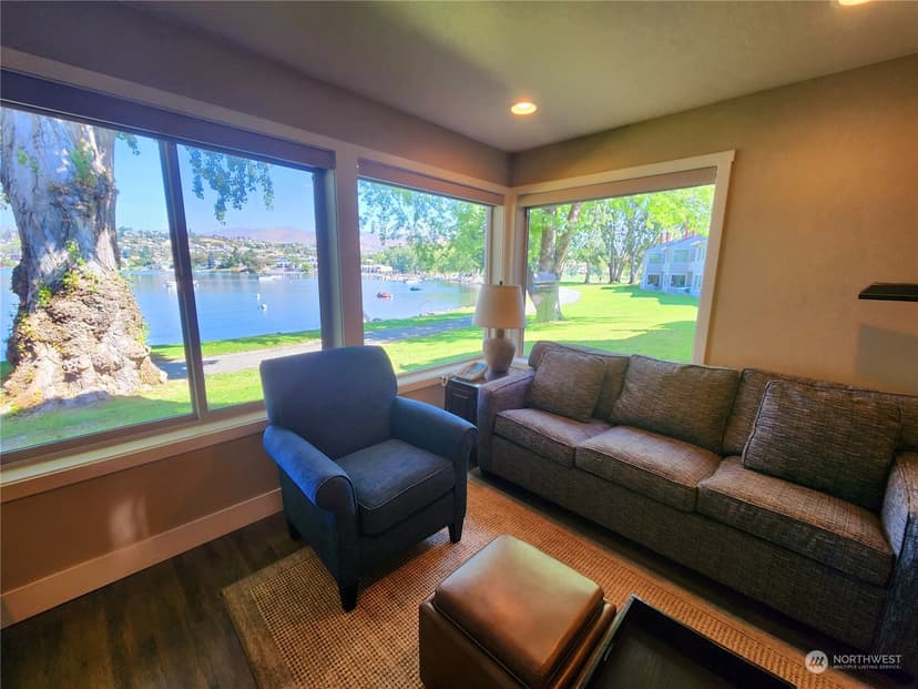 Property photo for 1 Beach 565-P, Manson
