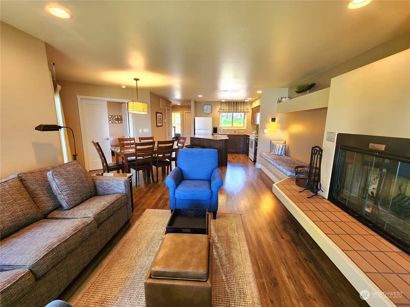 Property photo for 1 Beach 565-P, Manson photo 7