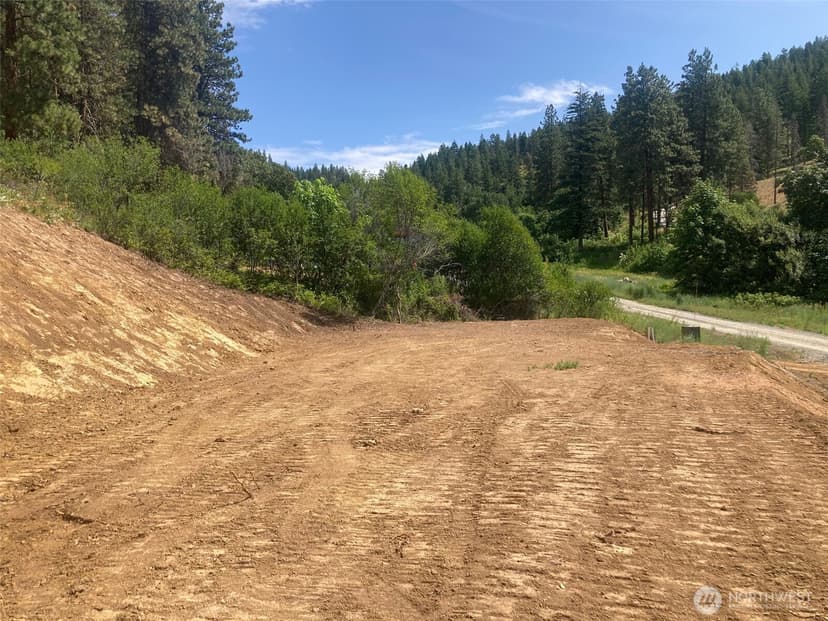 Property photo for 10690 Fox Road, Leavenworth photo 19