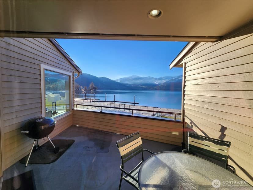 Property photo for 1 Lakeside 709-O, Manson photo 15