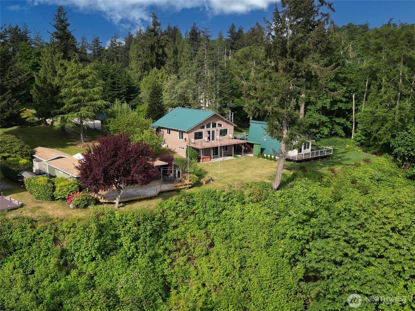 Property photo for 15 A Saratoga Drive, Hat Island photo 7