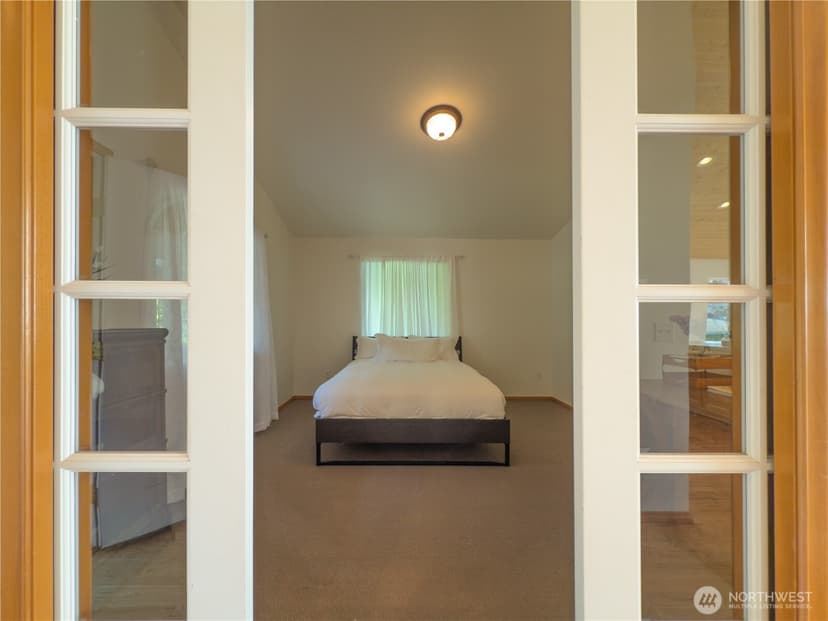 Property photo for 15 A Saratoga Drive, Hat Island photo 18