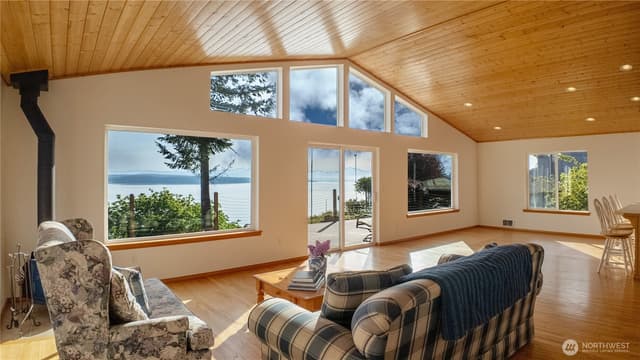 Property photo for 15 A Saratoga Drive, Hat Island