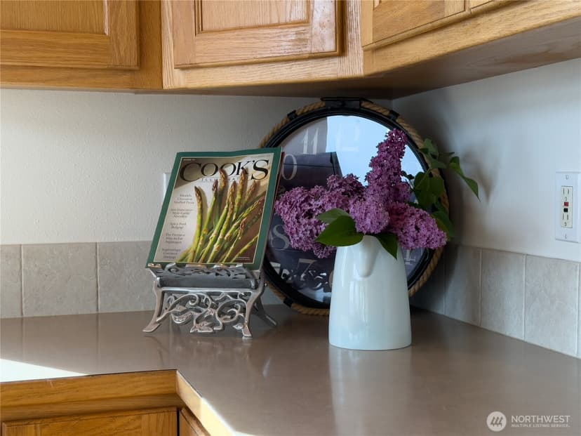 Property photo for 15 A Saratoga Drive, Hat Island photo 11