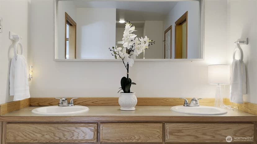 Property photo for 15 A Saratoga Drive, Hat Island photo 20