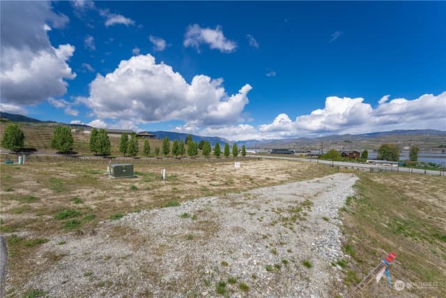 Property photo for 42 Loretta Lane, Chelan photo 4