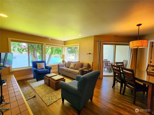 Property photo for 1 Beach 582-Q, Manson photo 4