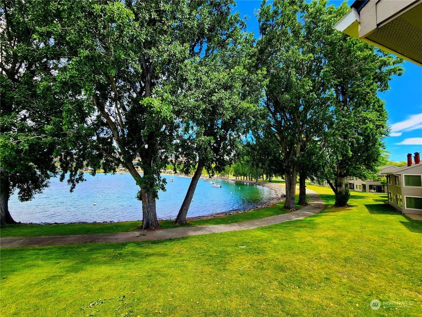 Property photo for 1 Beach 582-Q, Manson photo 3
