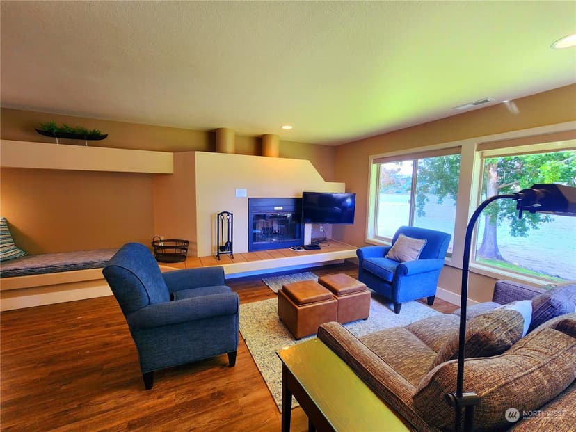 Property photo for 1 Beach 582-Q, Manson photo 6