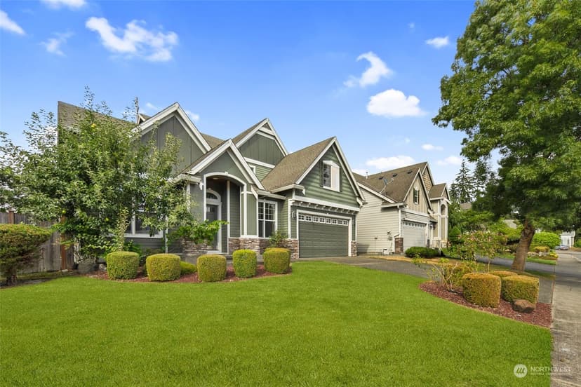 Property photo for 1925 32nd Avenue Ct SW, Puyallup photo 2