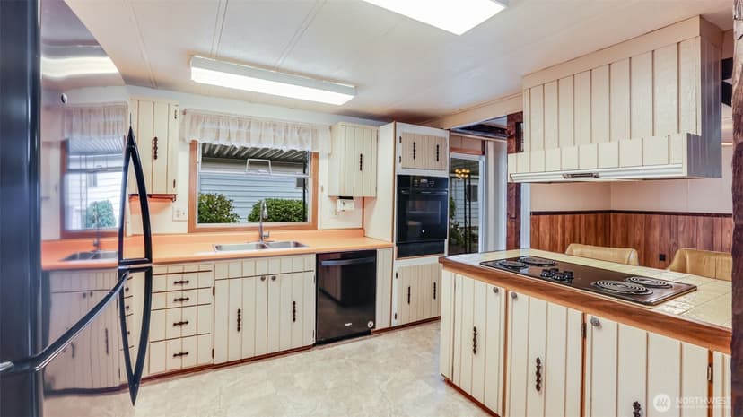 Property photo for 201 Union Avenue SE #128, Renton photo 13