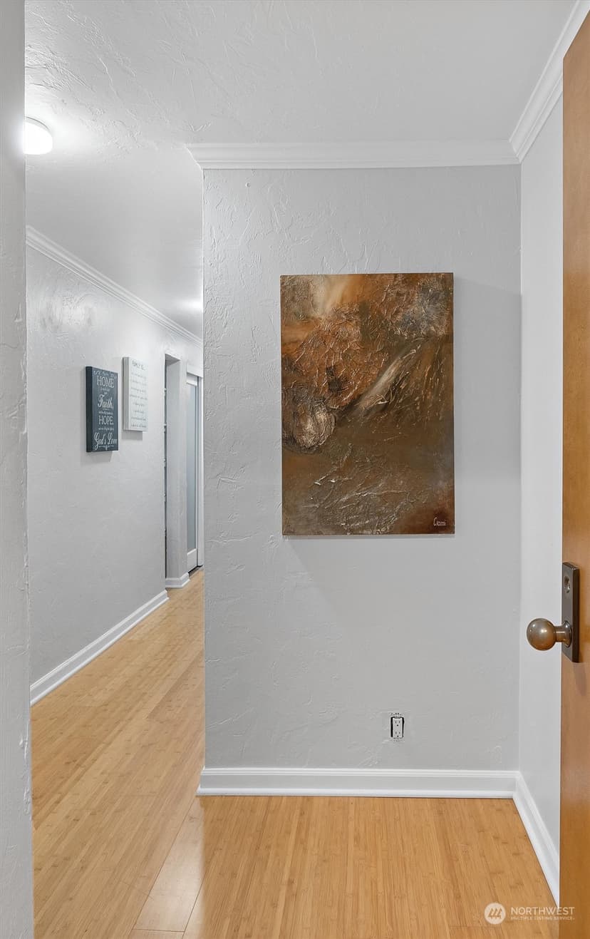 Property photo for 5038 California Avenue SW #2, Seattle photo 19