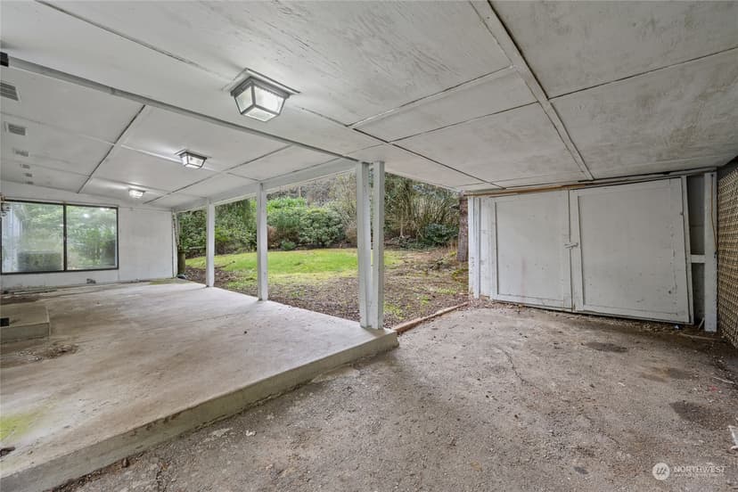 Property photo for 12624 Glenwood Avenue SW, Lakewood photo 26