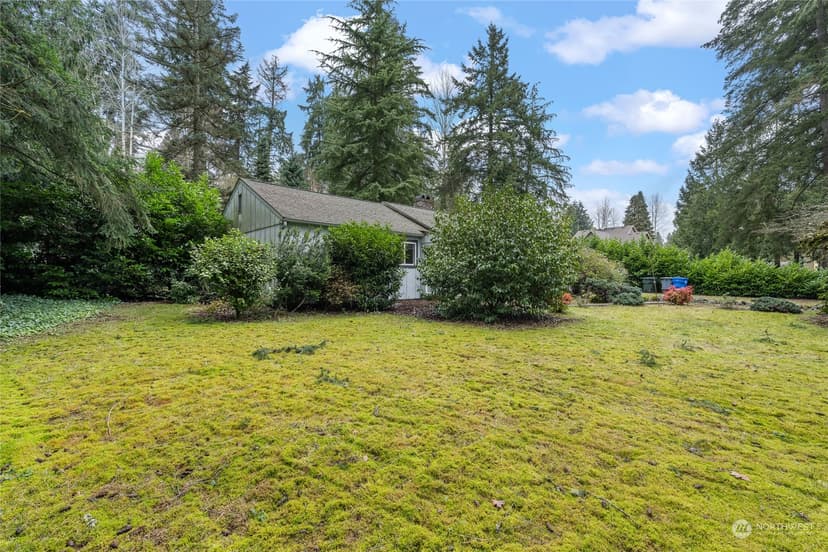 Property photo for 12624 Glenwood Avenue SW, Lakewood photo 33