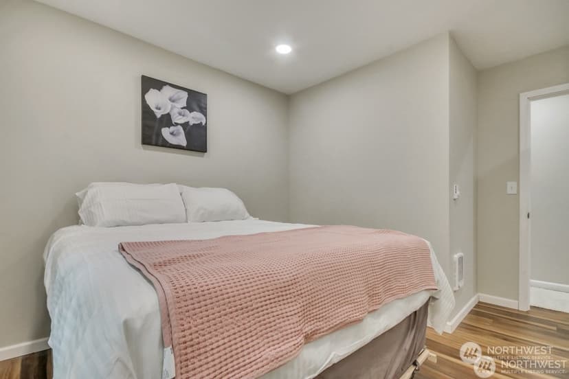Property photo for 4636 S Othello, Seattle photo 15