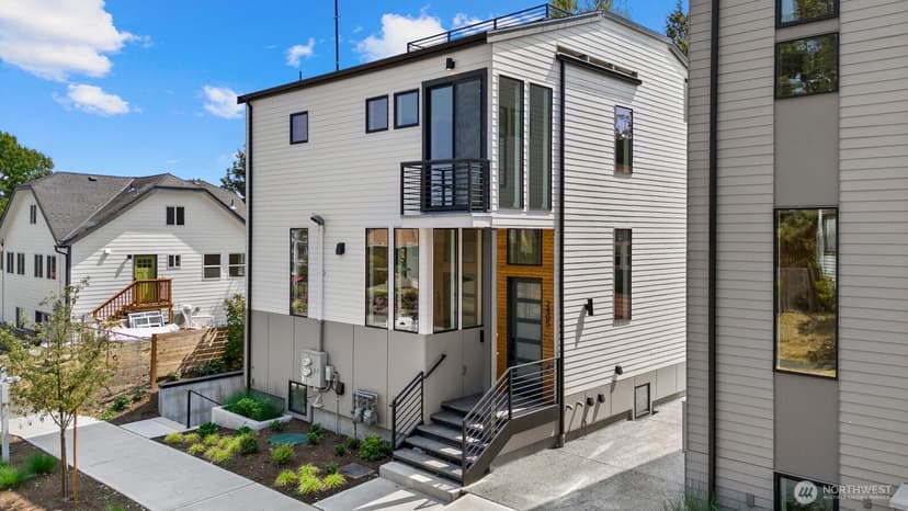 Property photo for 2405 E Fir Street, Seattle
