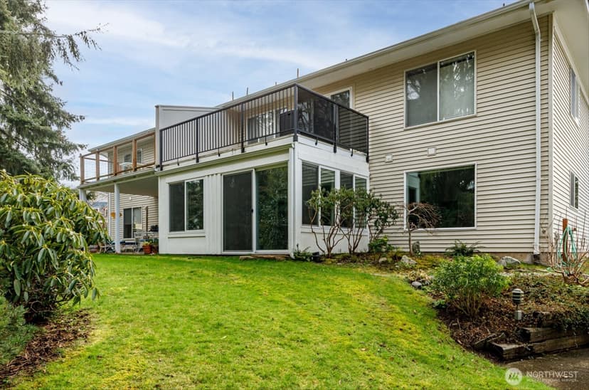 Property photo for 566 Creekside Terrace #101, Langley photo 3