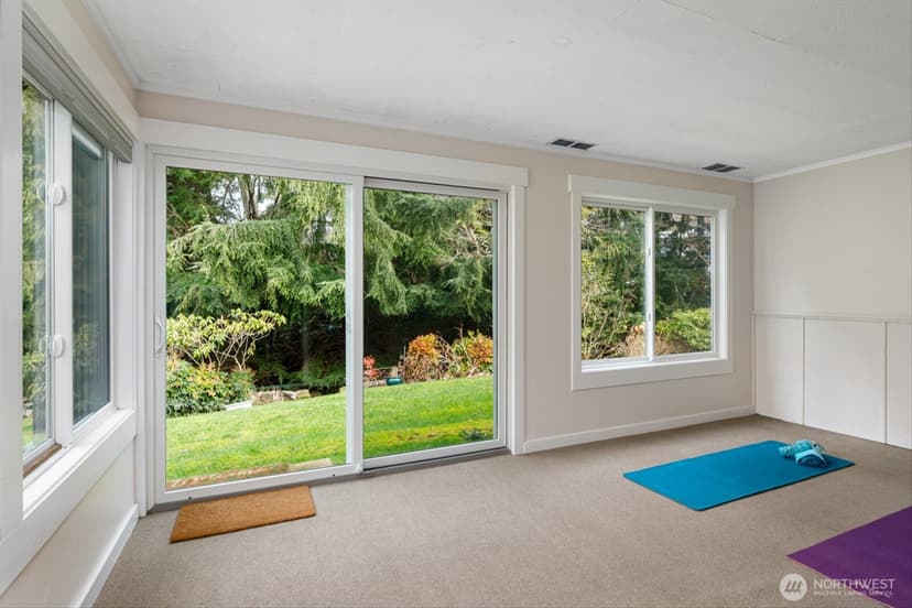 Property photo for 566 Creekside Terrace #101, Langley photo 12