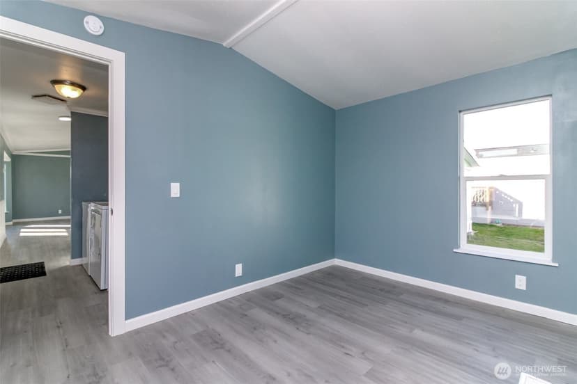 Property photo for 210 37th St SE #8, Auburn photo 24