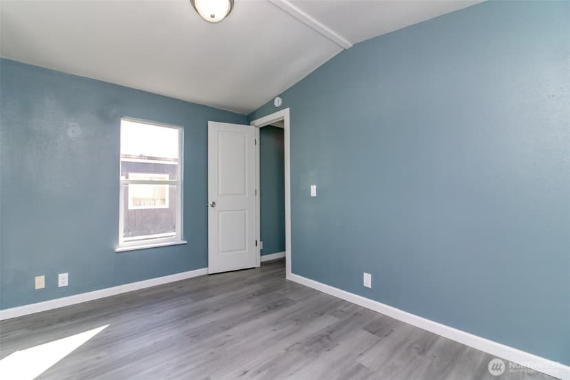 Property photo for 210 37th St SE #8, Auburn photo 23