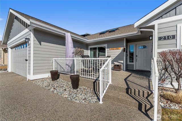 Property photo for 210 Village Drive, Manson photo 2