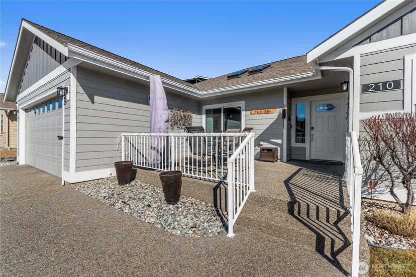 Property photo for 210 Village Drive, Manson photo 2