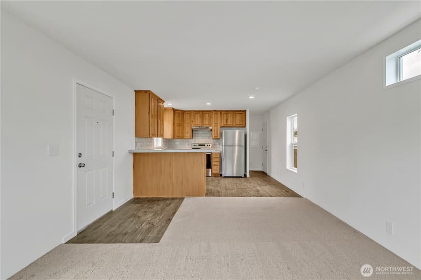Property photo for 3219 S 181st Place #127, SeaTac photo 6