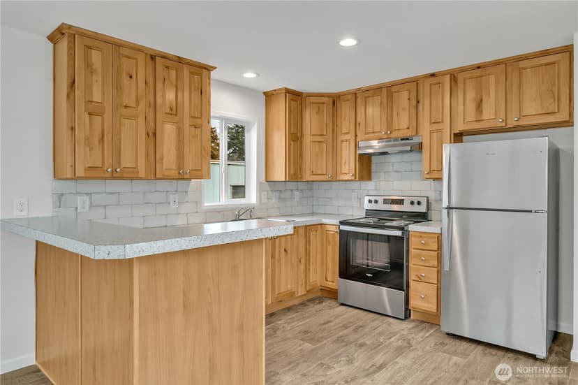 Property photo for 3219 S 181st Place #127, SeaTac photo 9