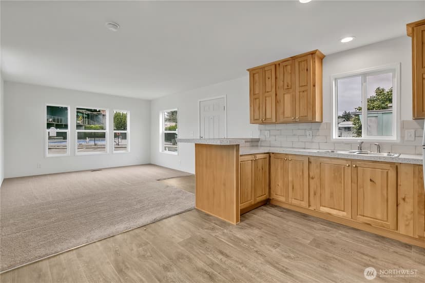 Property photo for 3219 S 181st Place #127, SeaTac photo 11