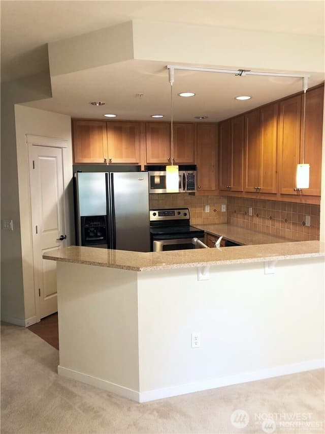 Property photo for 4321 Issaquah-Pine Lake Road SE #408, Sammamish photo 5