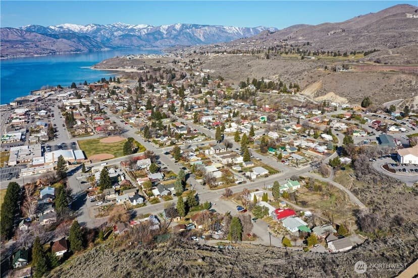Property photo for 524 E Allen Avenue, Chelan photo 17