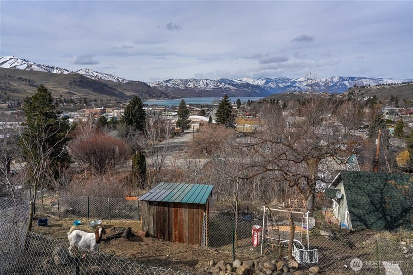 Property photo for 524 E Allen Avenue, Chelan photo 31
