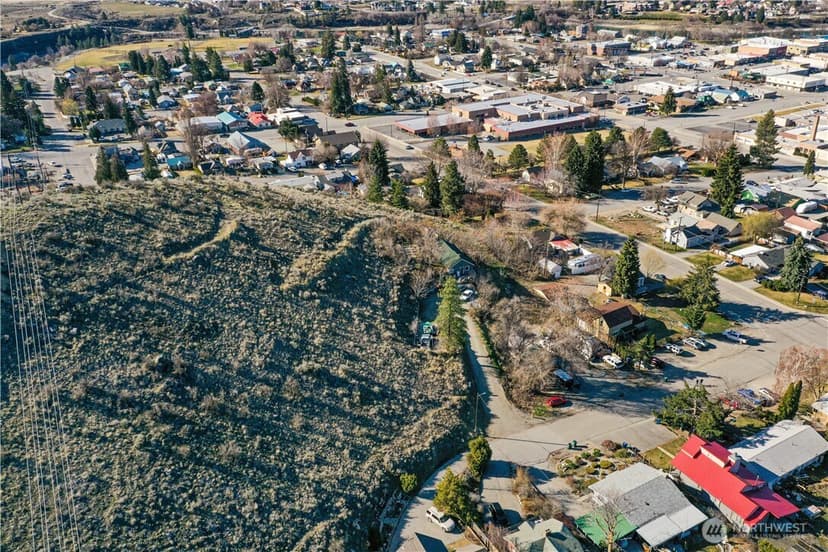 Property photo for 524 E Allen Avenue, Chelan photo 6