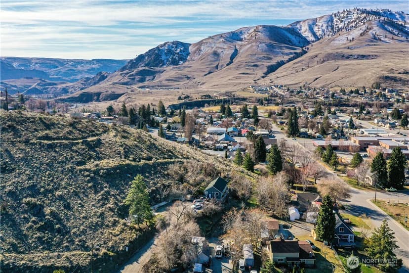 Property photo for 524 E Allen Avenue, Chelan photo 25
