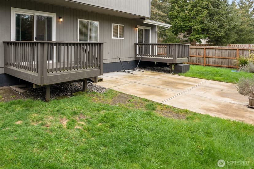 Property photo for 578 Meadow Avenue NE, Ocean Shores photo 25