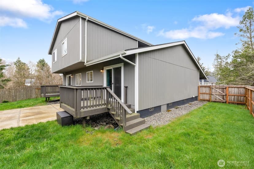 Property photo for 578 Meadow Avenue NE, Ocean Shores photo 26