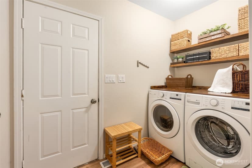 Property photo for 578 Meadow Avenue NE, Ocean Shores photo 15