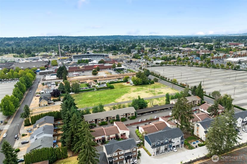 Property photo for 328 9th Avenue SE #D5, Puyallup photo 20