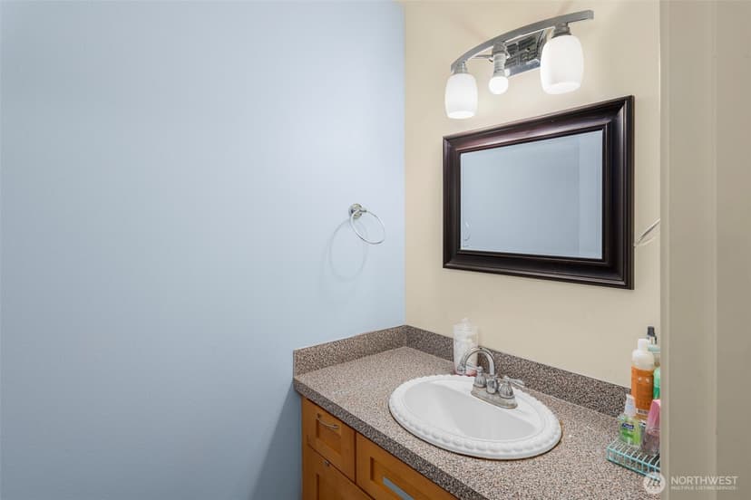 Property photo for 1425 S Puget Drive #213, Renton photo 6