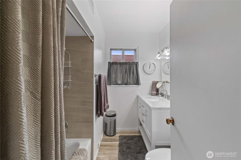 Property photo for 308 Ski Hill Drive, Leavenworth photo 16