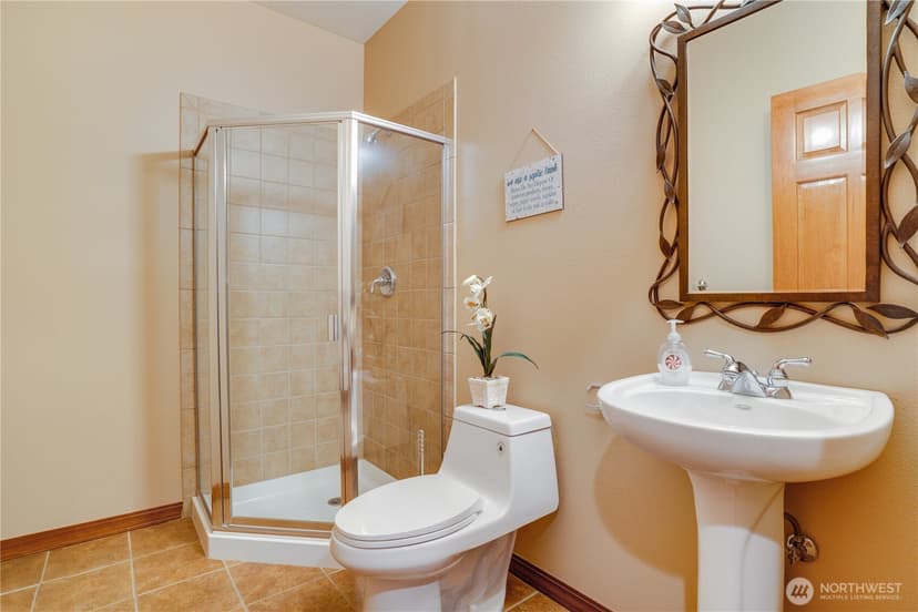 Property photo for 3714 124th Avenue Ct E, Edgewood photo 17