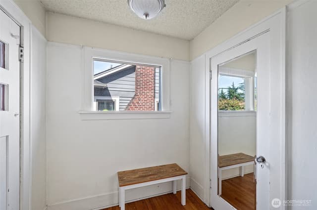 Property photo for 5016 7th Ave Ne, Seattle photo 5