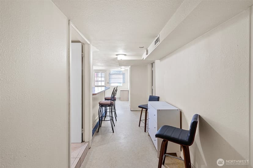 Property photo for 5016 7th Ave Ne, Seattle photo 25