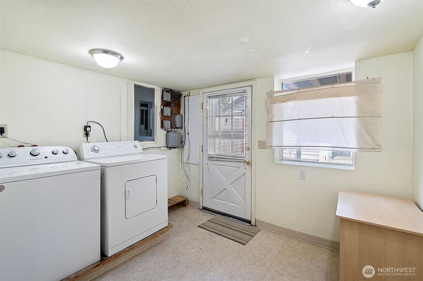 Property photo for 5016 7th Ave Ne, Seattle photo 26