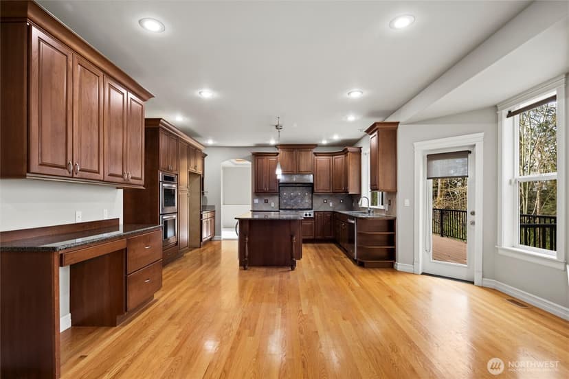 Property photo for 8516 NE 198th Street, Bothell photo 4