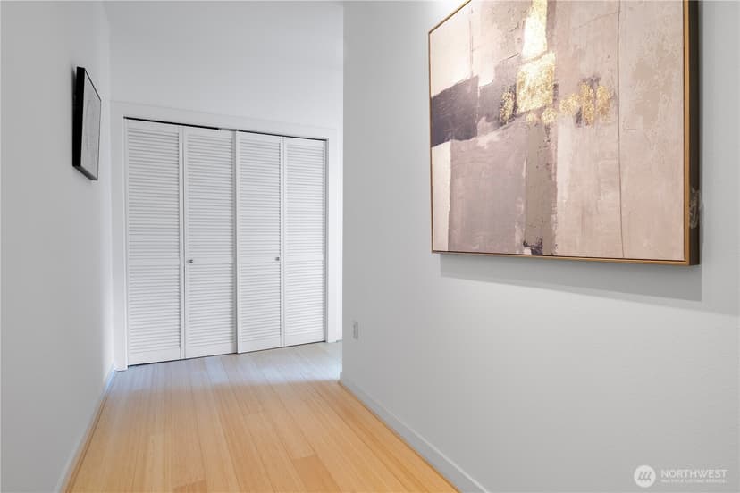 Property photo for 1026 NE 65th Street #418, Seattle photo 17