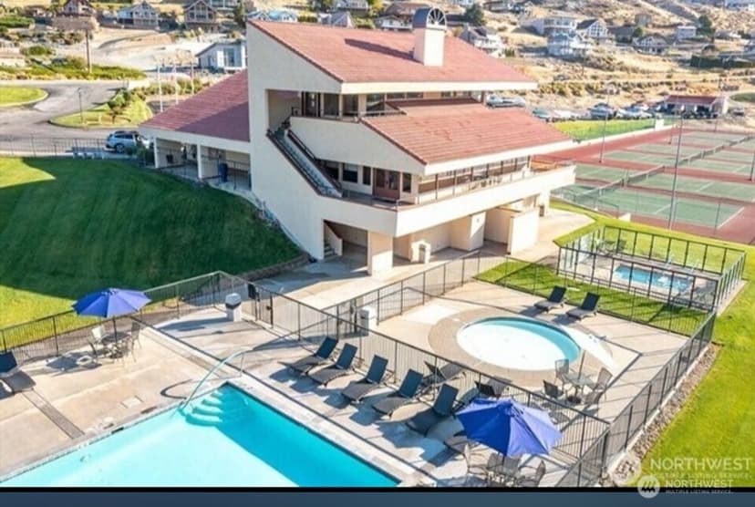 Property photo for 100 Lake Chelan Shores Drive #18-9, Chelan photo 29