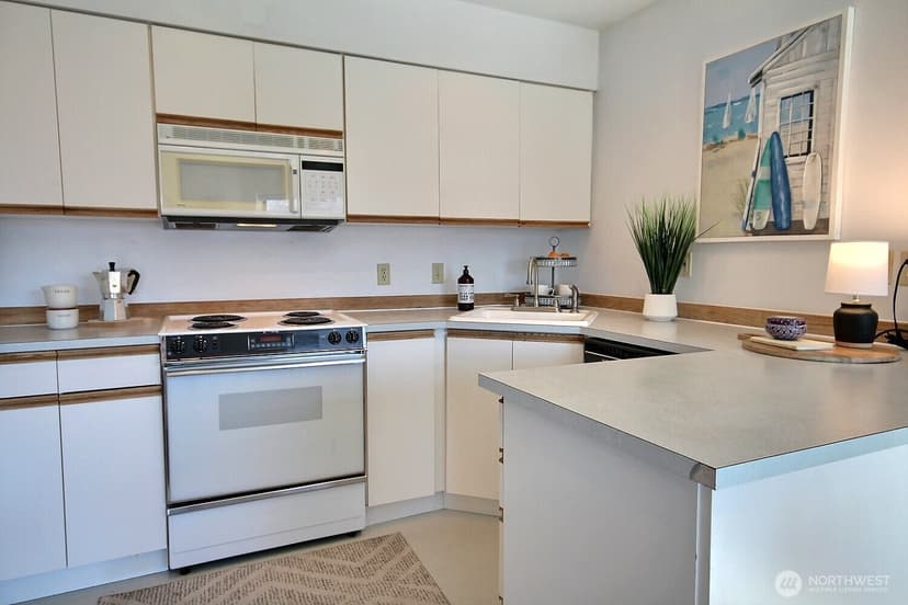 Property photo for 100 Lake Chelan Shores Drive #18-9, Chelan photo 12