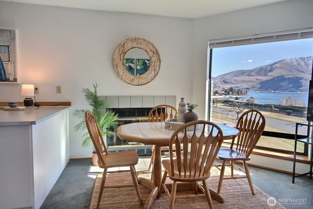 Property photo for 100 Lake Chelan Shores Drive #18-9, Chelan photo 5